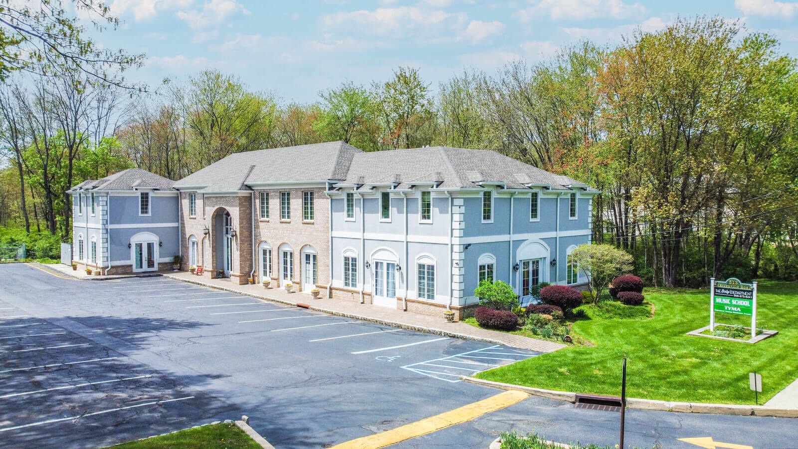 Weight Loss Doctor - UniMed Center - weight loss near me - weight loss clinic - internal medicine doctor - Lipotropic Injections - B12 Injections - IV Therapy near me - Acupuncture - Allergy Treatments - Dr. Jenny Liu - Dr. Bin Yang