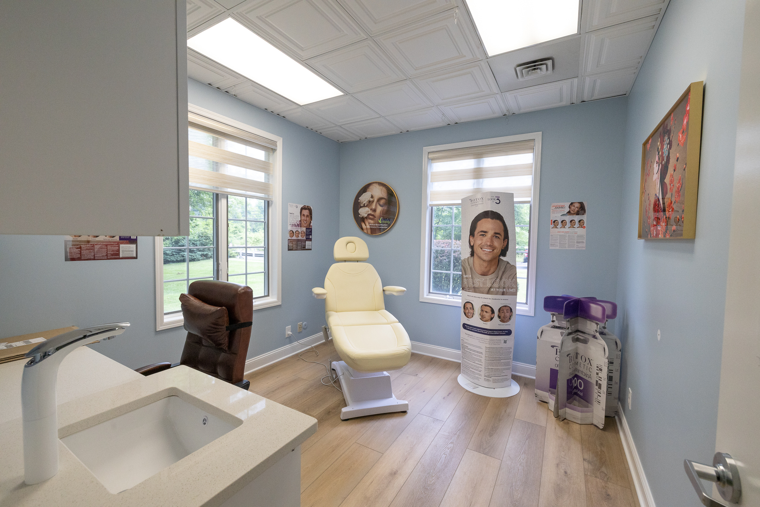 Weight Loss Doctor - UniMed Center - weight loss near me - weight loss clinic - internal medicine doctor - Lipotropic Injections - B12 Injections - IV Therapy near me - Acupuncture - Allergy Treatments - Dr. Jenny Liu - Dr. Bin Yang